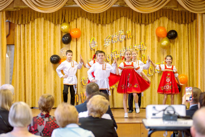 ООО «Солнечногорский стекольный завод» выражает искреннюю благодарность воспитанникам и педагогам школы «Ступени»